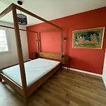 Вилла Enorme Domaine Avec Piscine, Salle De Fete, Boulodrome, Cinema Et Нерак