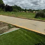 Вилла Enorme Domaine Avec Piscine, Salle De Fete, Boulodrome, Cinema Et Нерак