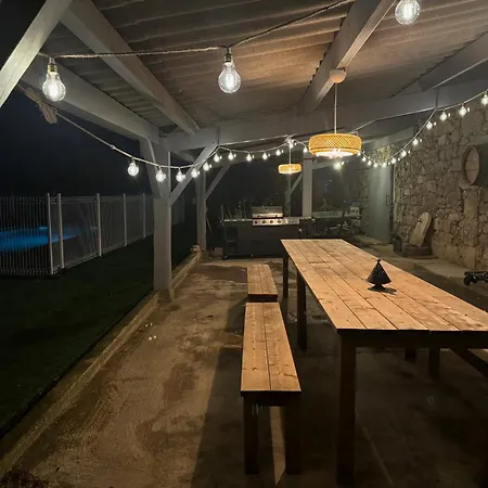 Βίλα Enorme Domaine Avec Piscine, Salle De Fete, Boulodrome, Cinema Et